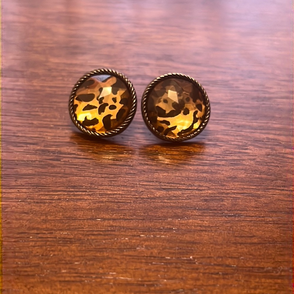 Leopard print studs